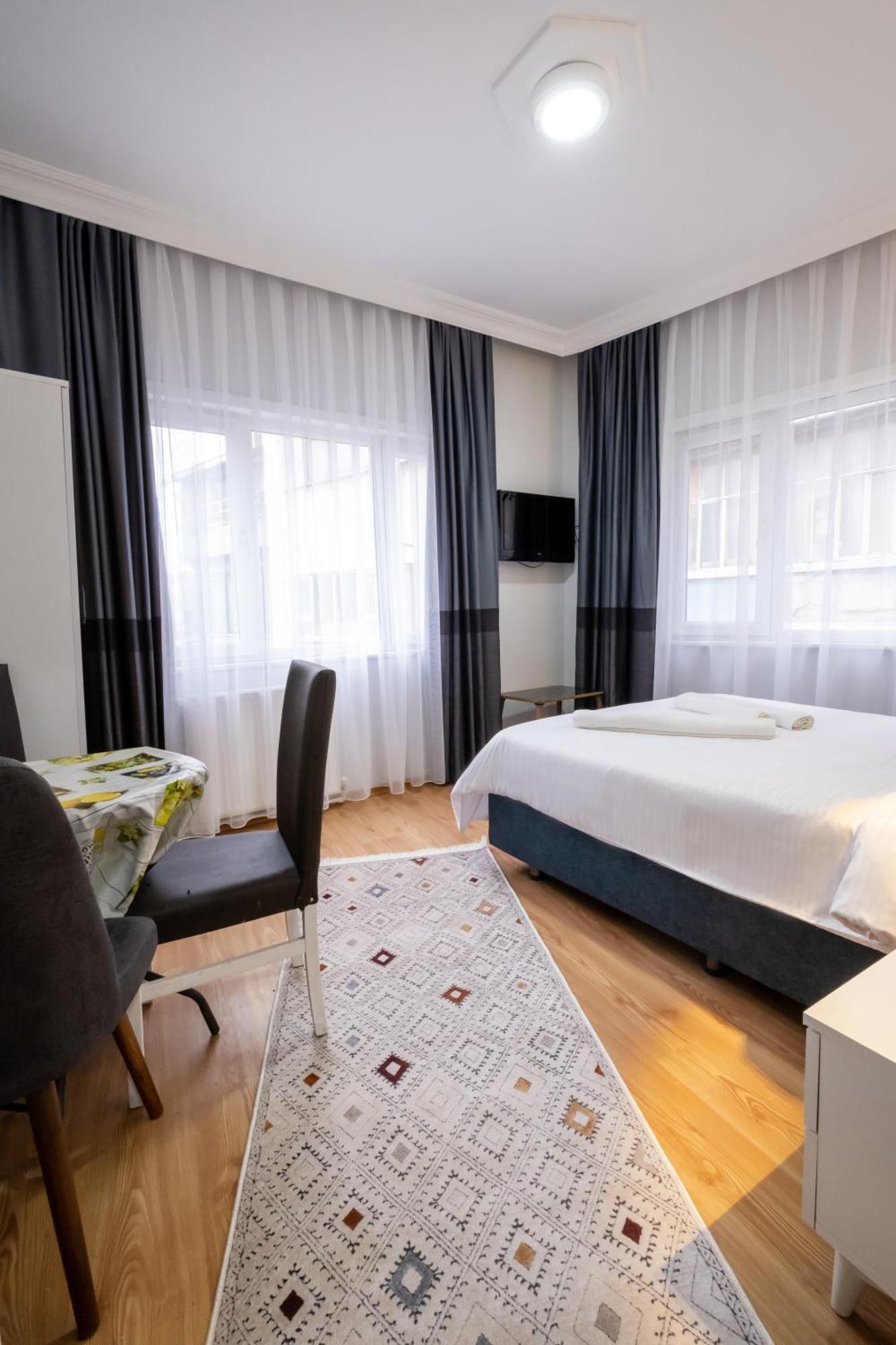 Istanblue Taksim Apart Hotel Istanbul Exterior photo